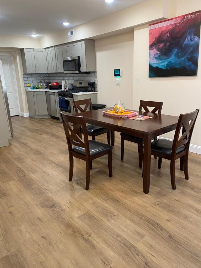Private Room In South Philly Near Arenas! Philadelphia Exterior photo